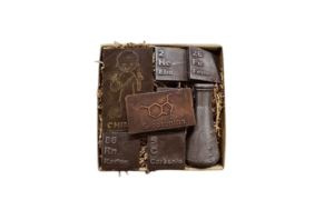 CHIMICO/SCIENZIATO è stato aggiunto alla lista dei desideri!